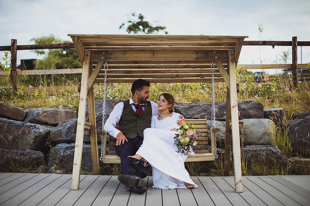 Heather_Birnie_Bargoed_Ysgubor_Weddings_100(1).jpg